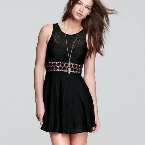 Free People Daisy Chain Floral Size 0 Mini Dress - Picture 1 of 6